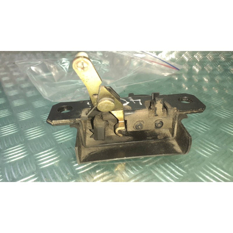 Recambio de cerradura maletero / porton para volkswagen golf iv berlina (1j1) conceptline 4motion referencia OEM IAM 1J6827505B 