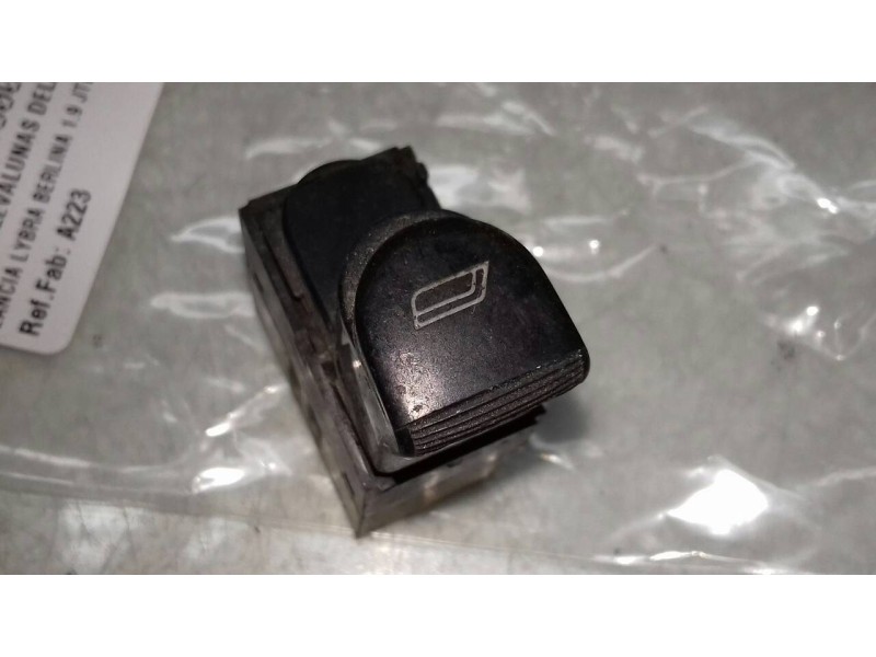 Recambio de mando elevalunas delantero derecho para lancia lybra berlina 1.9 jtd referencia OEM IAM A223 9F 