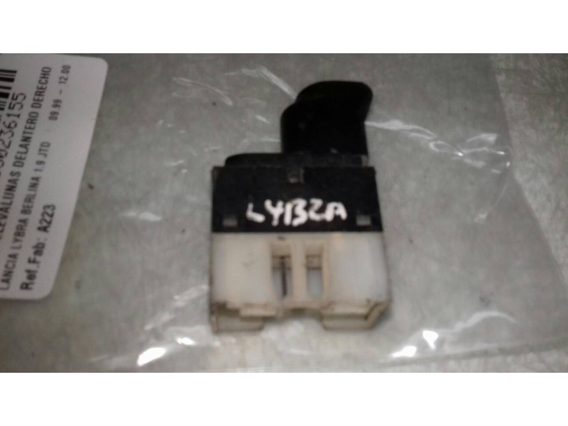 Recambio de mando elevalunas delantero derecho para lancia lybra berlina 1.9 jtd referencia OEM IAM A223 9F 