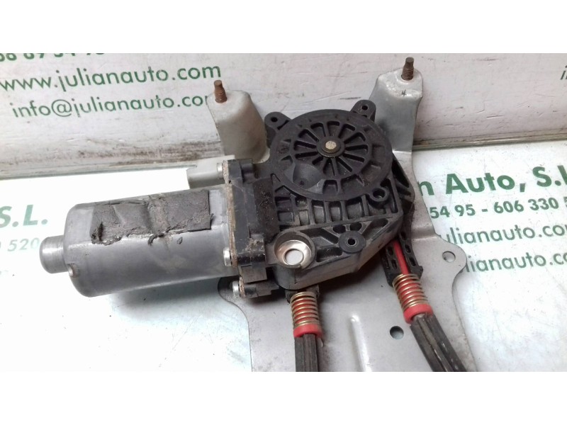 Recambio de elevalunas delantero derecho para citroen xsara picasso 2.0 hdi exclusive referencia OEM IAM 0130821762  ELECTRICO