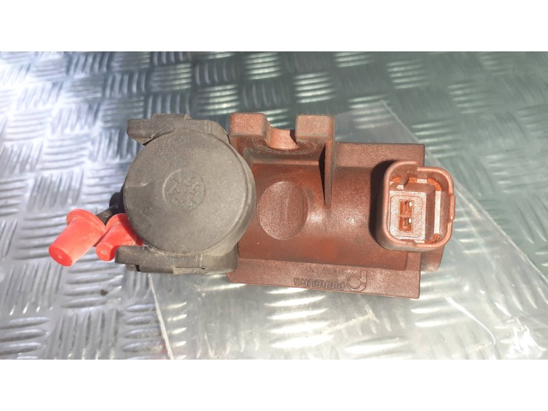 Recambio de valvula aire adicional para ford mondeo ber. (ca2) ghia referencia OEM IAM 6G9Q9E882CA  70177100