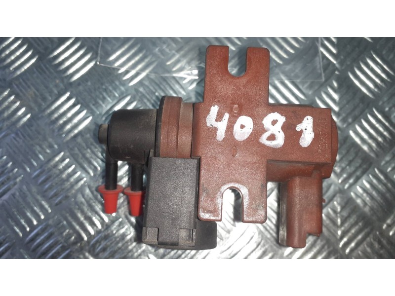 Recambio de valvula aire adicional para ford mondeo ber. (ca2) ghia referencia OEM IAM 6G9Q9E882CA  70177100