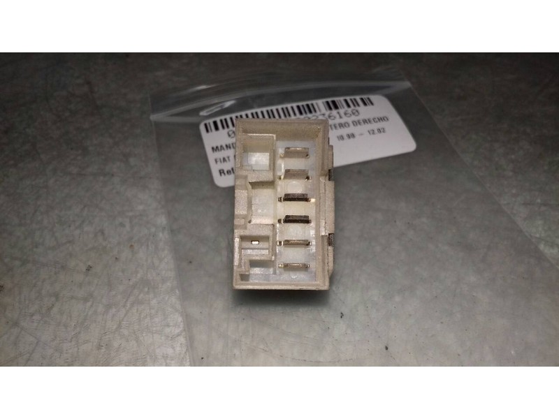 Recambio de mando elevalunas delantero derecho para fiat bravo (182) 16v 80 sx referencia OEM IAM A223  