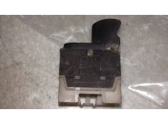 Recambio de mando elevalunas trasero izquierdo para fiat bravo (182) 16v 80 sx referencia OEM IAM A223   2