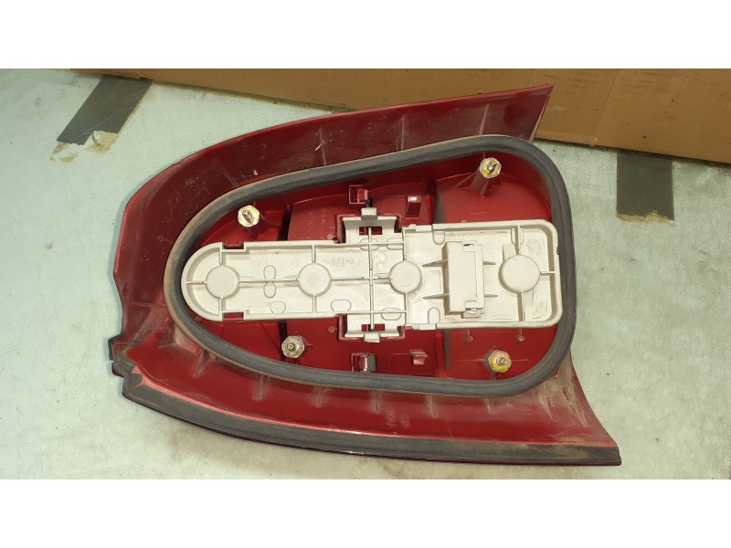 Recambio de piloto trasero derecho para audi a4 avant (b5) 2.5 tdi referencia OEM IAM 8D9945096C 8D9945096 