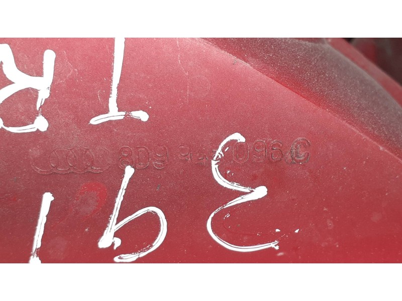 Recambio de piloto trasero derecho para audi a4 avant (b5) 2.5 tdi referencia OEM IAM 8D9945096C 8D9945096 