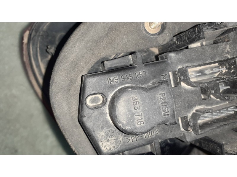 Recambio de piloto trasero derecho para seat toledo (1m2) signo referencia OEM IAM 1M5945096B 1M5945257 HELLA