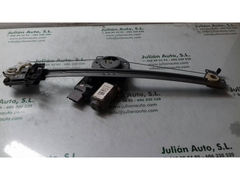 Recambio de elevalunas delantero izquierdo para citroen c3 1.4 hdi 16v exclusive referencia OEM IAM 963912  ELECTRICO