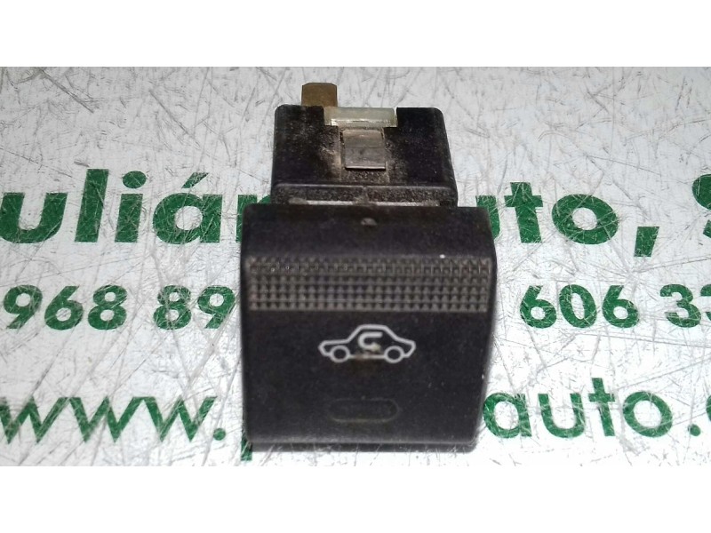 Recambio de interruptor para opel vectra b berlina edition 2000 referencia OEM IAM 09134507 501777 RECICLADO AIRE