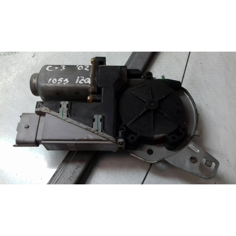 Recambio de elevalunas delantero izquierdo para citroen c3 1.4 hdi 16v exclusive referencia OEM IAM 963912  ELECTRICO