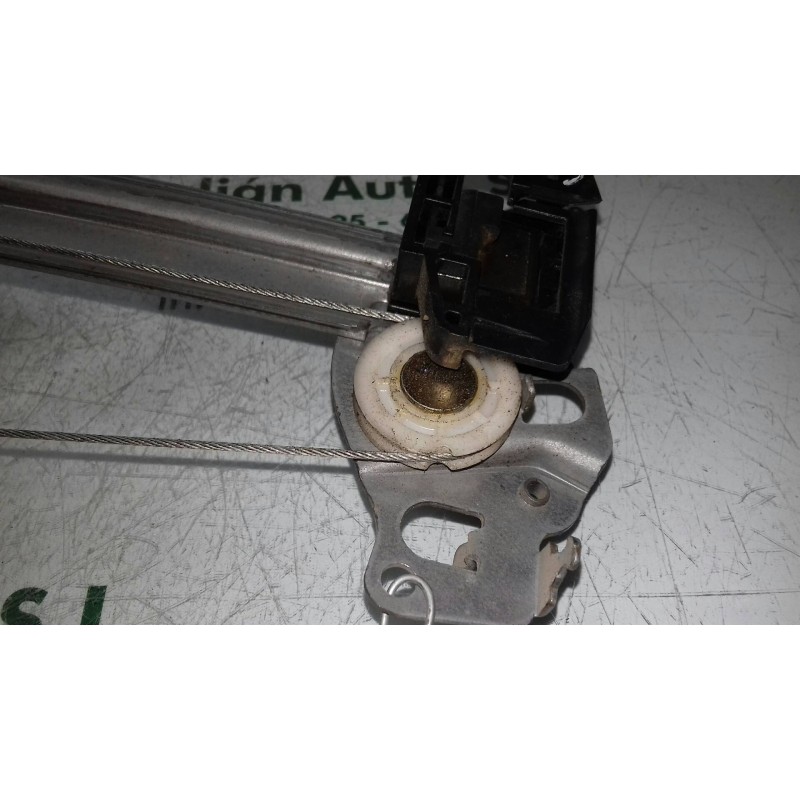 Recambio de elevalunas delantero derecho para citroen c3 1.4 hdi exclusive referencia OEM IAM 963912 400618H ELECTRICO