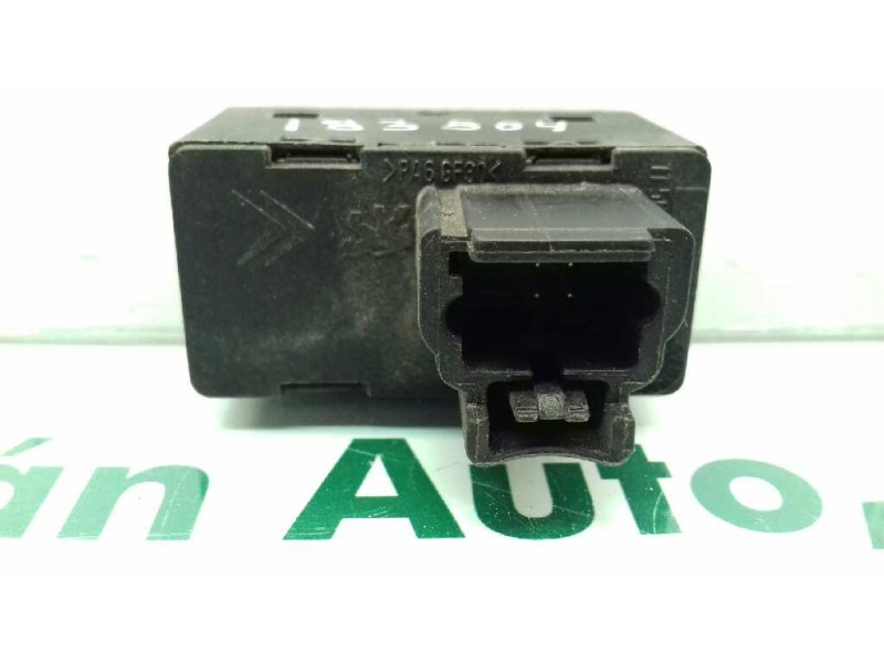 Recambio de mando elevalunas trasero derecho para peugeot 307 (s1) referencia OEM IAM 96360166XT 051052106 