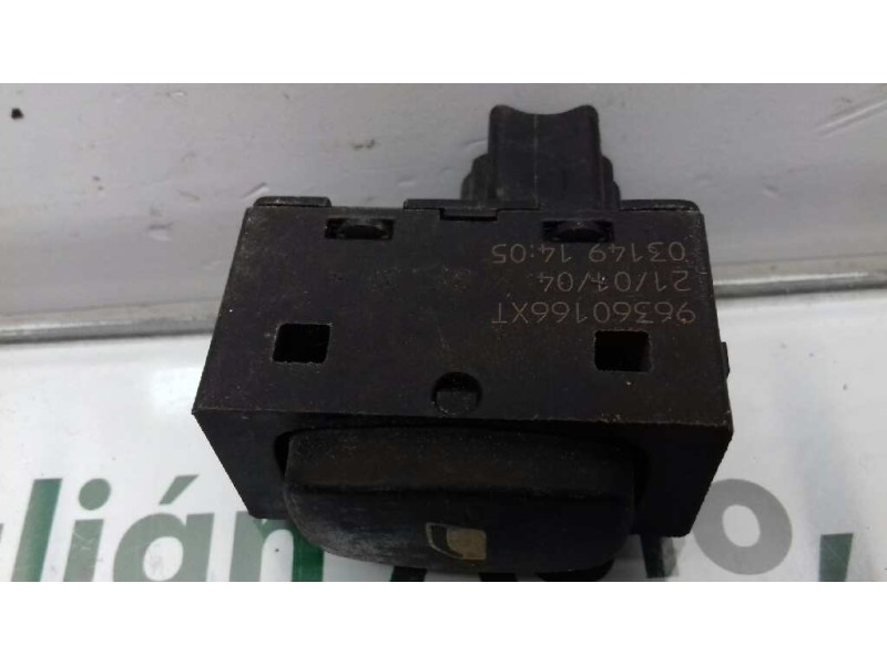 Recambio de mando elevalunas trasero derecho para peugeot 307 (s1) referencia OEM IAM 96360166XT 051052106 
