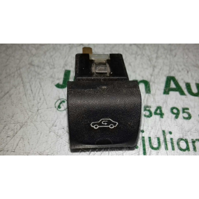 Recambio de interruptor para opel vectra b berlina básico referencia OEM IAM 90457320 501566 RECICLADO AIRE