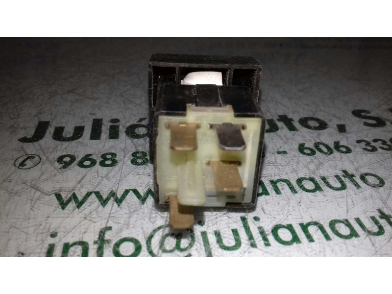 Recambio de interruptor para opel vectra b berlina básico referencia OEM IAM 90457320 501566 RECICLADO AIRE