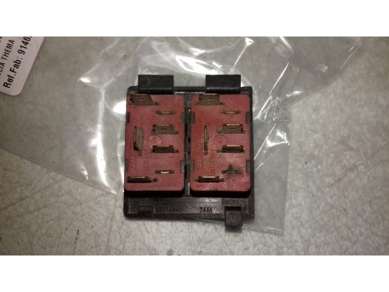 Recambio de mando elevalunas delantero izquierdo para lancia thema referencia OEM IAM 91462 176602180 