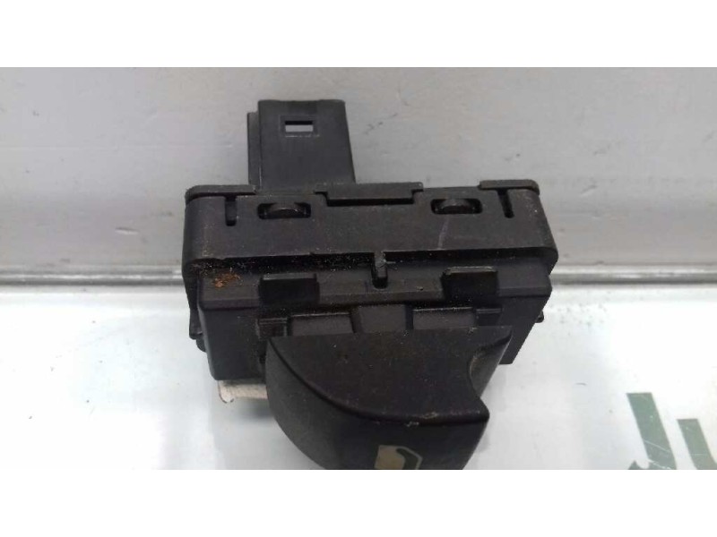 Recambio de mando elevalunas trasero derecho para citroen c6 exclusive referencia OEM IAM 96519387ZD  