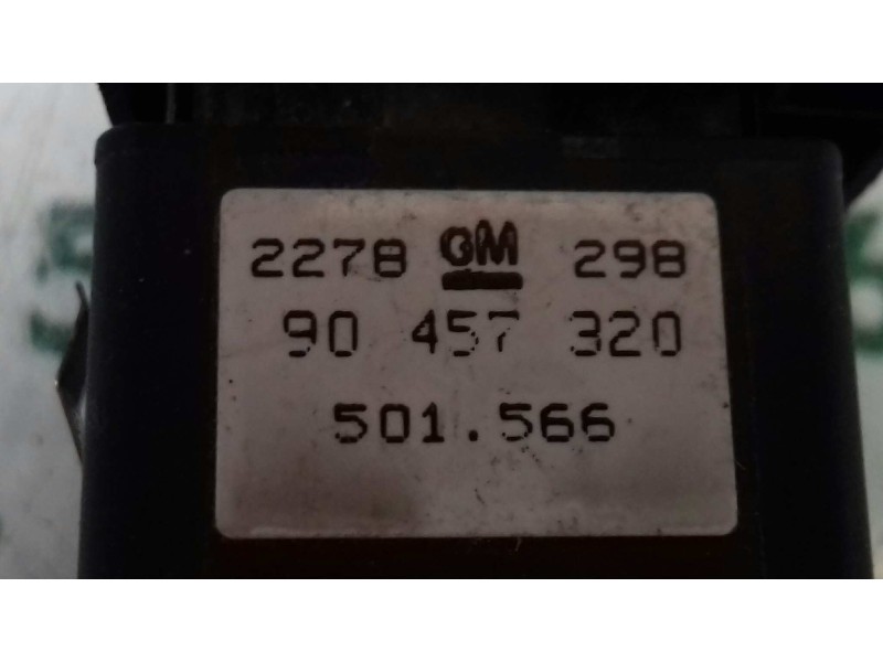 Recambio de interruptor para opel vectra b berlina básico referencia OEM IAM 90457320 501566 RECICLADO AIRE