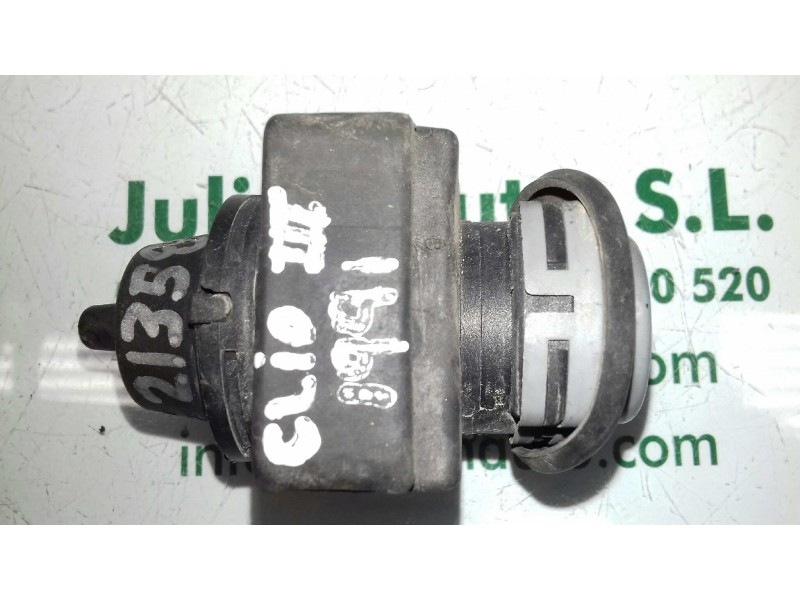 Recambio de valvula aire adicional para renault clio iii exception 2 referencia OEM IAM 8200575400  