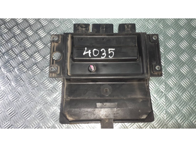 Recambio de centralita motor uce para renault kangoo dynamique referencia OEM IAM 8200399038 8200013185 KIT - DELPHI