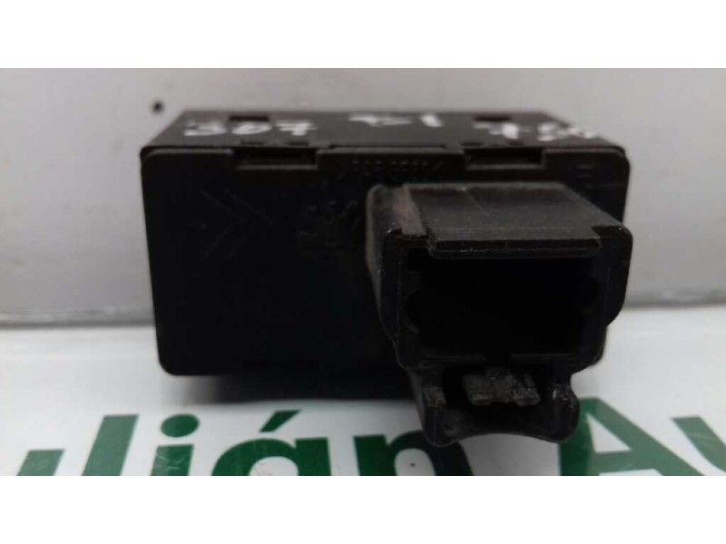 Recambio de mando elevalunas trasero izquierdo para peugeot 307 (s1) xr referencia OEM IAM 96360166XT 008300340 