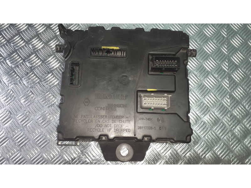 Recambio de centralita motor uce para renault kangoo dynamique referencia OEM IAM 8200399038 8200013185 KIT - DELPHI