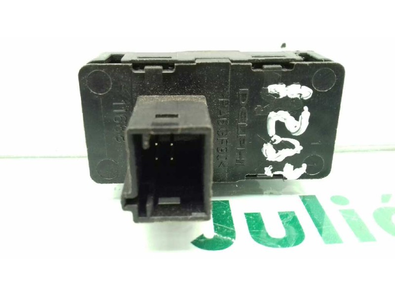 Recambio de mando elevalunas trasero izquierdo para peugeot 308 sw confort referencia OEM IAM 11688  