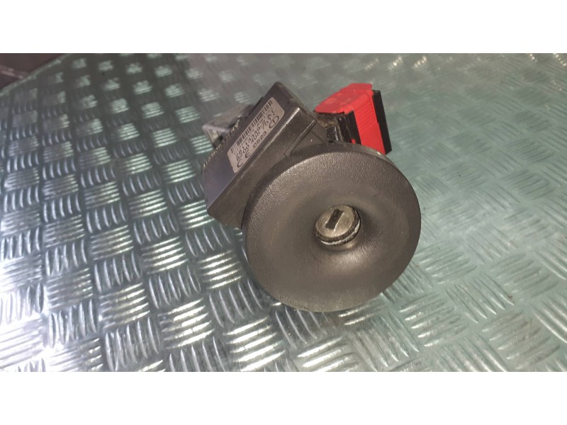 Recambio de centralita motor uce para renault kangoo dynamique referencia OEM IAM 8200399038 8200013185 KIT - DELPHI