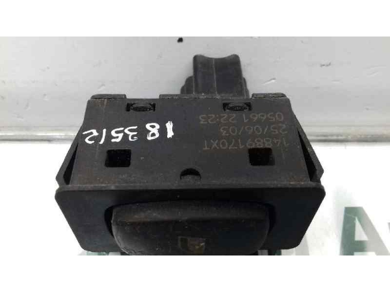 Recambio de mando elevalunas trasero derecho para peugeot 807 st pack referencia OEM IAM 14889170XT 056612223 