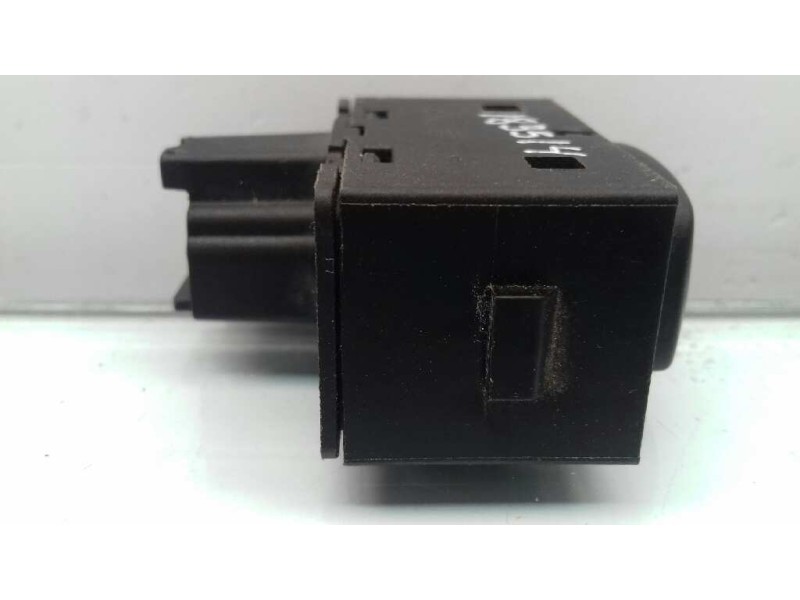 Recambio de mando elevalunas trasero derecho para peugeot 407 sw st confort referencia OEM IAM   