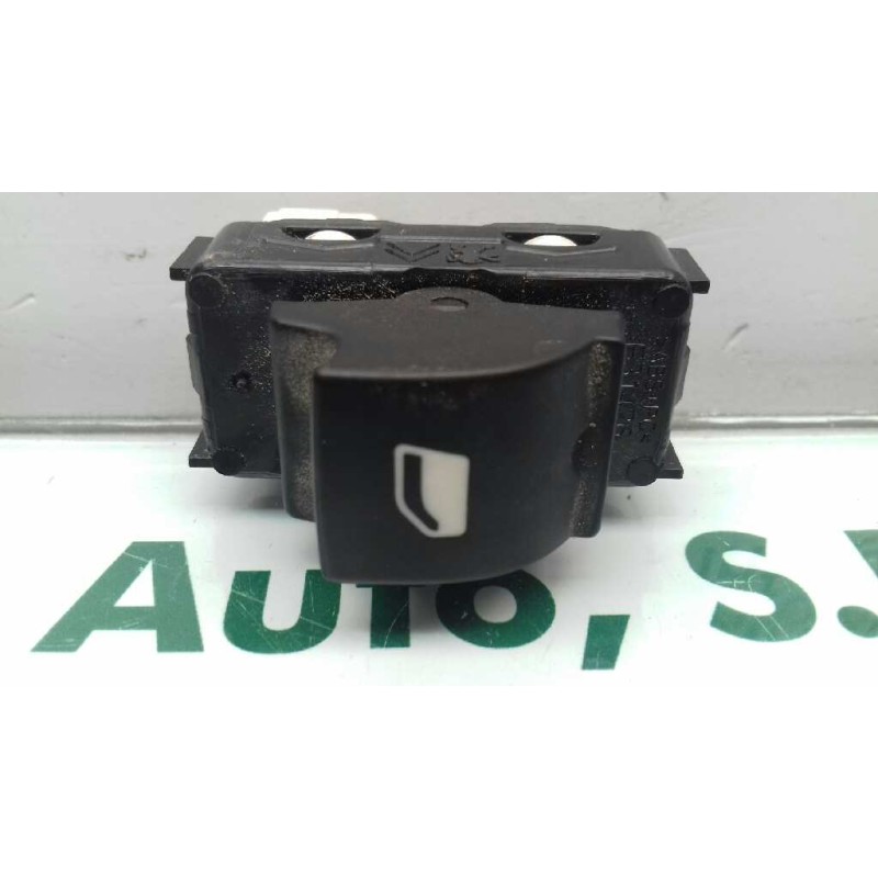 Recambio de mando elevalunas delantero derecho para peugeot 308 active referencia OEM IAM 96762292ZD  