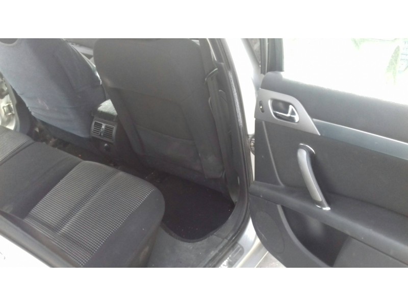 peugeot 407 del año 2006