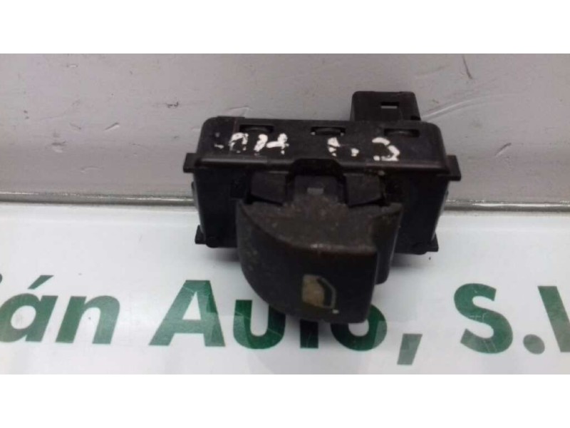 Recambio de mando elevalunas trasero derecho para citroen c4 coupe lx referencia OEM IAM   