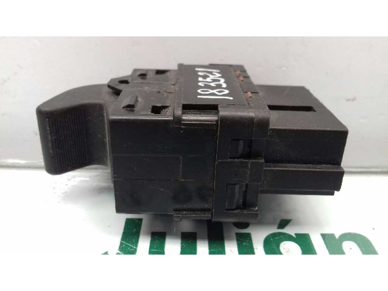 Recambio de mando elevalunas delantero izquierdo para peugeot 307 (s1) referencia OEM IAM M5076  