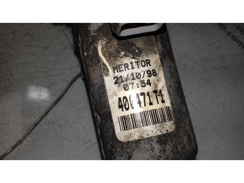 Recambio de elevalunas delantero izquierdo para peugeot 106 (s2) sketch d referencia OEM IAM 400471T1  ELECTRICO