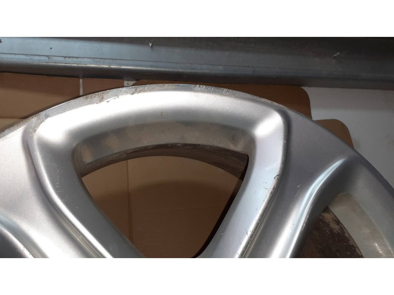 Recambio de llanta para audi a4 ber. (b8) basis referencia OEM IAM 8K0601025CE 75JX17H2 ET45