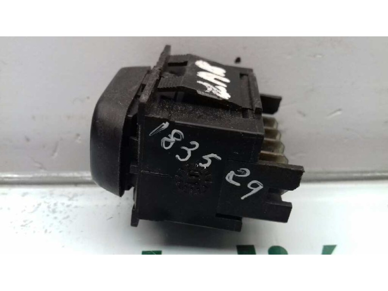 Recambio de mando elevalunas delantero izquierdo para citroen xsara berlina 1.9 d sx referencia OEM IAM M2128  