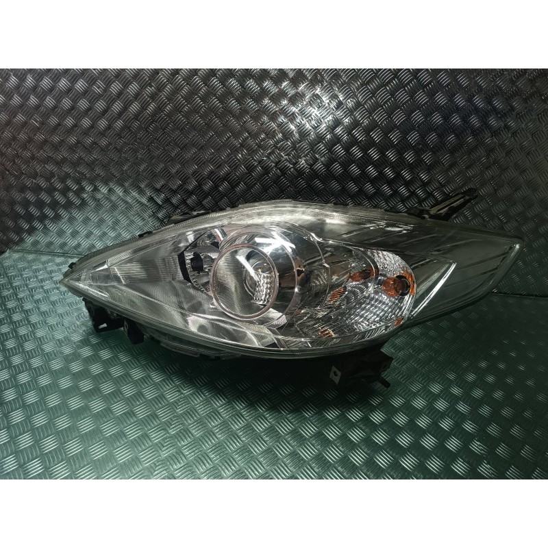 Recambio de faro izquierdo para mazda 5 berl. (cr) 2.0 crtd active+ (105kw) referencia OEM IAM P7703L C29151040 K2442