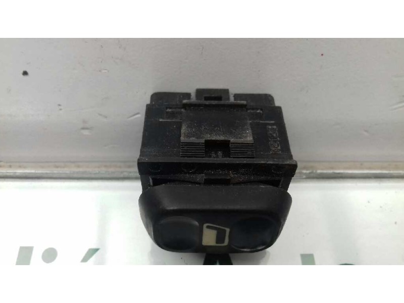 Recambio de mando elevalunas delantero izquierdo para citroen xsara berlina 1.9 d sx referencia OEM IAM M2128  