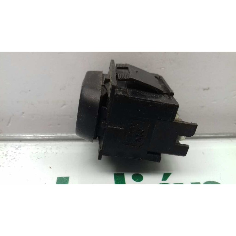 Recambio de mando elevalunas delantero izquierdo para citroen xsara berlina 1.9 d sx referencia OEM IAM M2128  