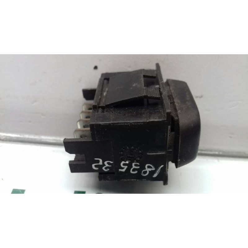 Recambio de mando elevalunas delantero izquierdo para citroen xsara berlina 1.9 d sx referencia OEM IAM M2128  