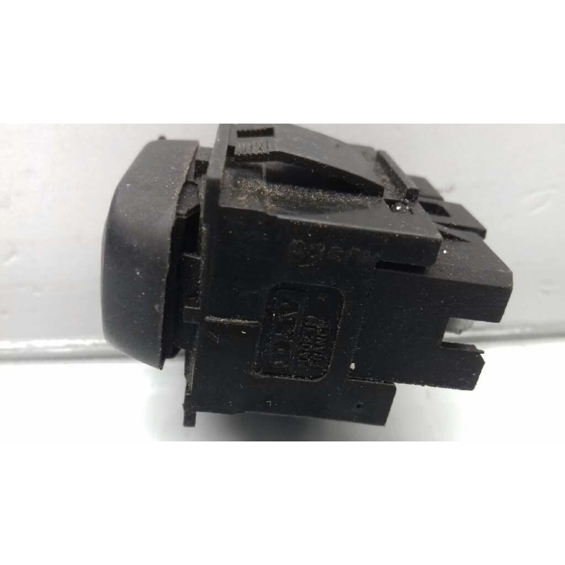 Recambio de mando elevalunas delantero izquierdo para citroen xsara berlina 1.9 d sx referencia OEM IAM M2128  