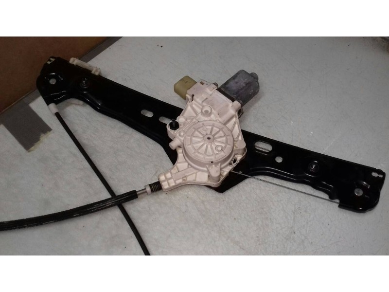 Recambio de elevalunas delantero izquierdo para bmw serie 3 berlina (e90) 320i referencia OEM IAM 7060265S 7140587E 