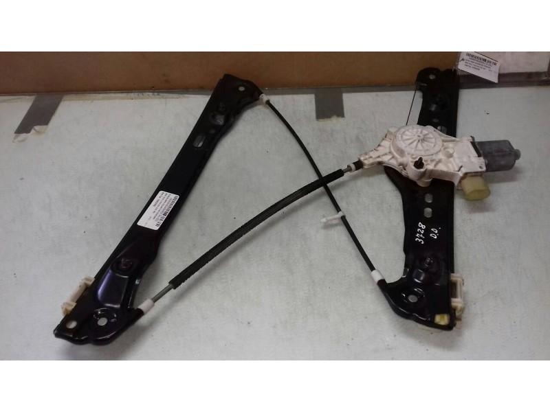 Recambio de elevalunas delantero derecho para bmw serie 3 berlina (e90) 320i referencia OEM IAM 7060266S 7140588E 