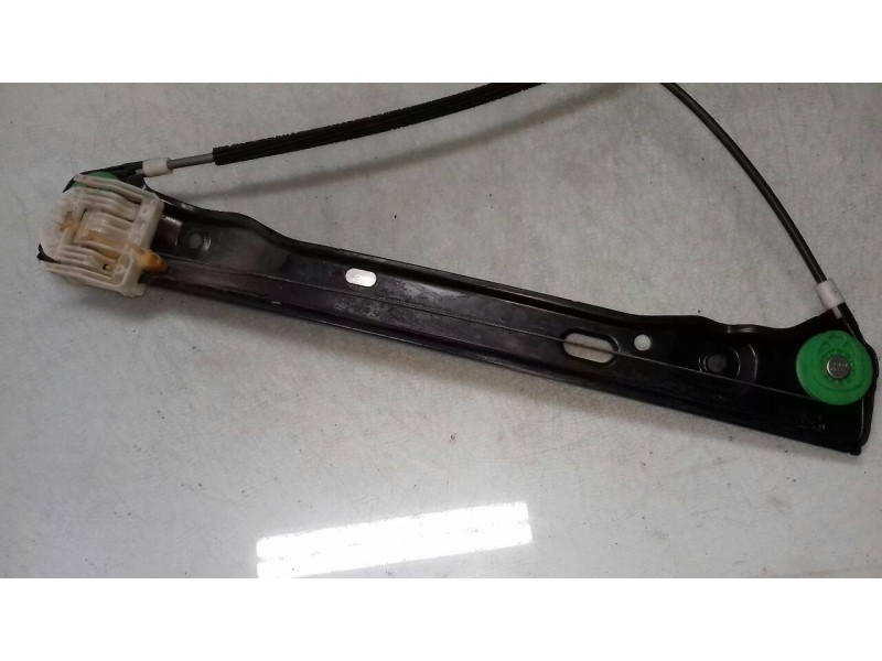 Recambio de elevalunas delantero derecho para bmw serie 3 berlina (e90) 320i referencia OEM IAM 7060266S 7140588E 