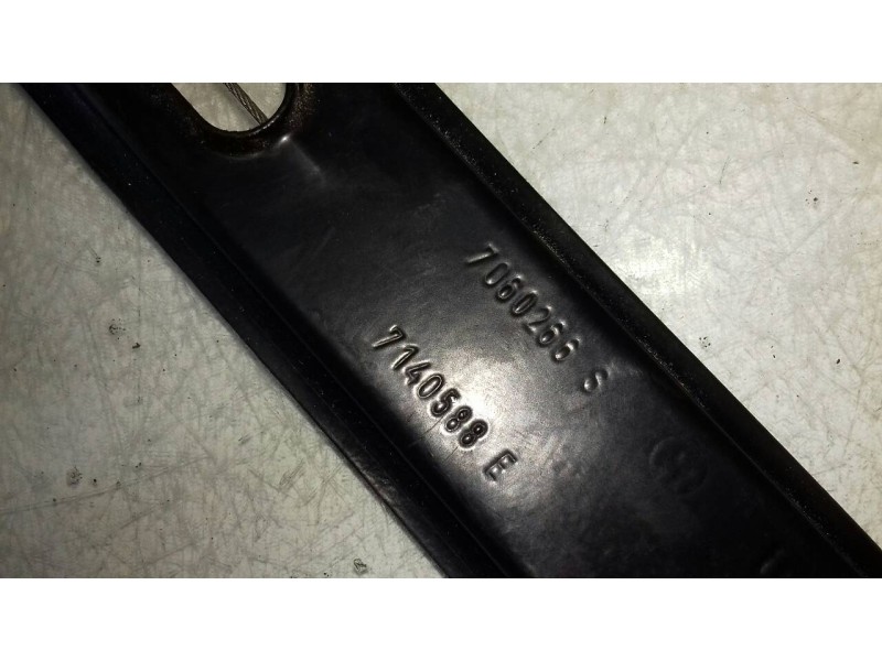 Recambio de elevalunas delantero derecho para bmw serie 3 berlina (e90) 320i referencia OEM IAM 7060266S 7140588E 