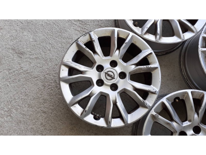 Recambio de juego llantas para opel astra h ber. cosmo referencia OEM IAM 13276417 16X6.5J ET39