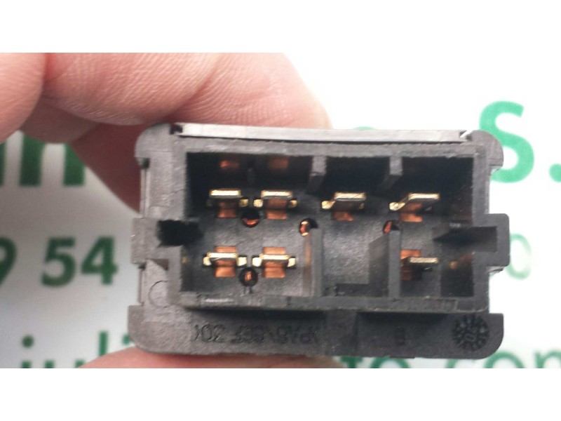 Recambio de mando elevalunas delantero derecho para peugeot 307 break / sw (s1) break xr referencia OEM IAM M8076  