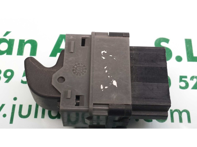 Recambio de mando elevalunas delantero derecho para peugeot 307 break / sw (s1) break xr referencia OEM IAM M8076  