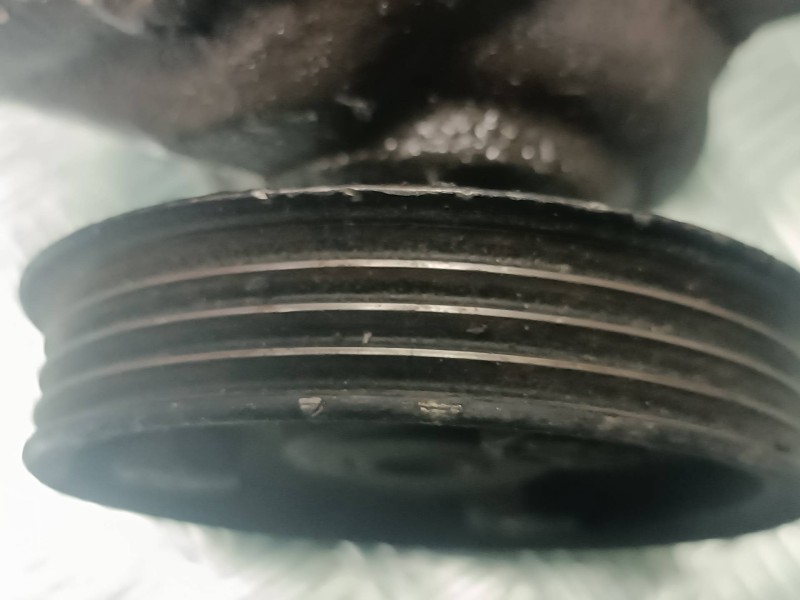 Recambio de bomba direccion para ford escort berl./turnier ghia berlina referencia OEM IAM 94FF3A733AA  